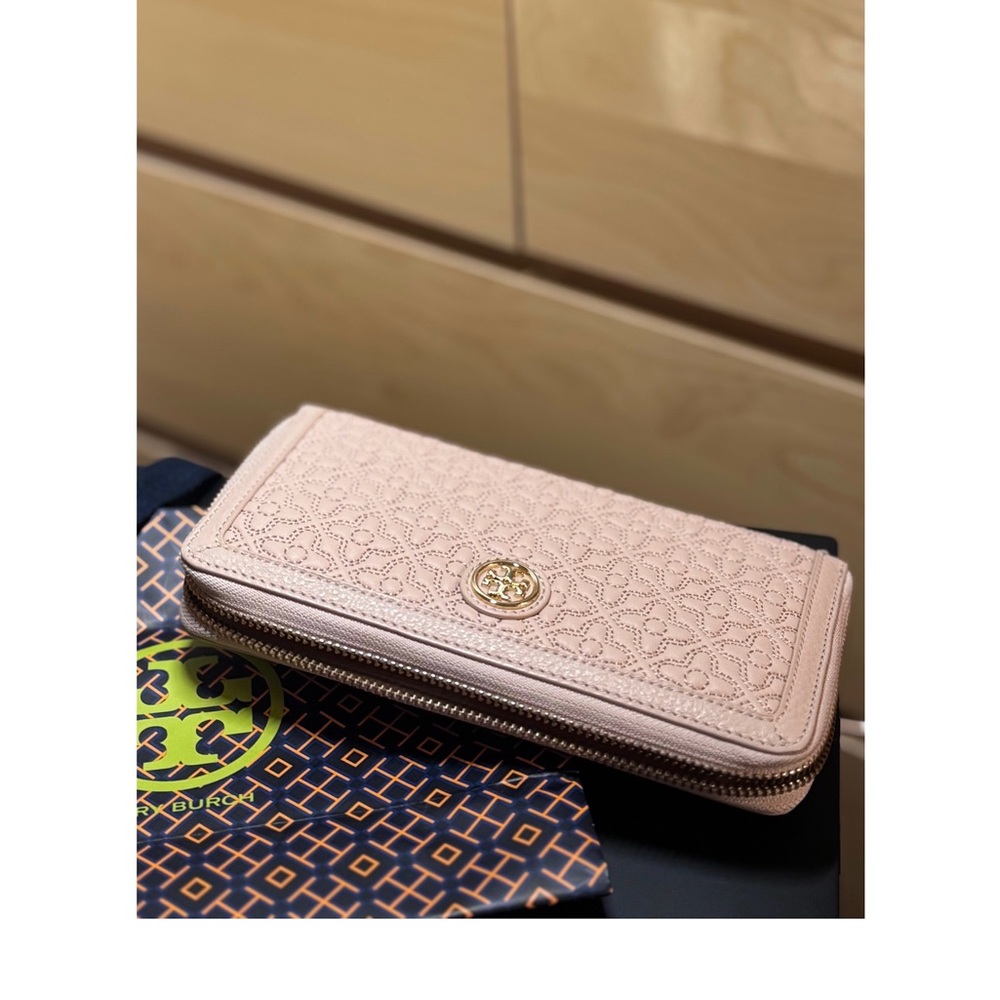 Tory burch Bryant zip Continental wallet